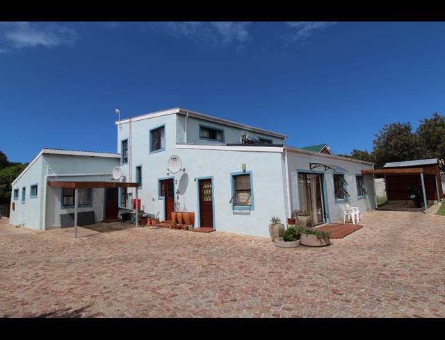 2 BEDROOM APARTMENT BLOCK TO LET IN KLEINMOND CENTRAL